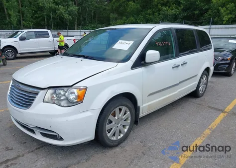 2015 Chrysler Town & Country Touring from USA, damaged, VIN 2C4RC1BG9FR562900